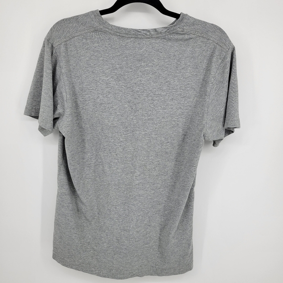 Old Navy Quality of life T-shirt size M - Picture 5 of 8